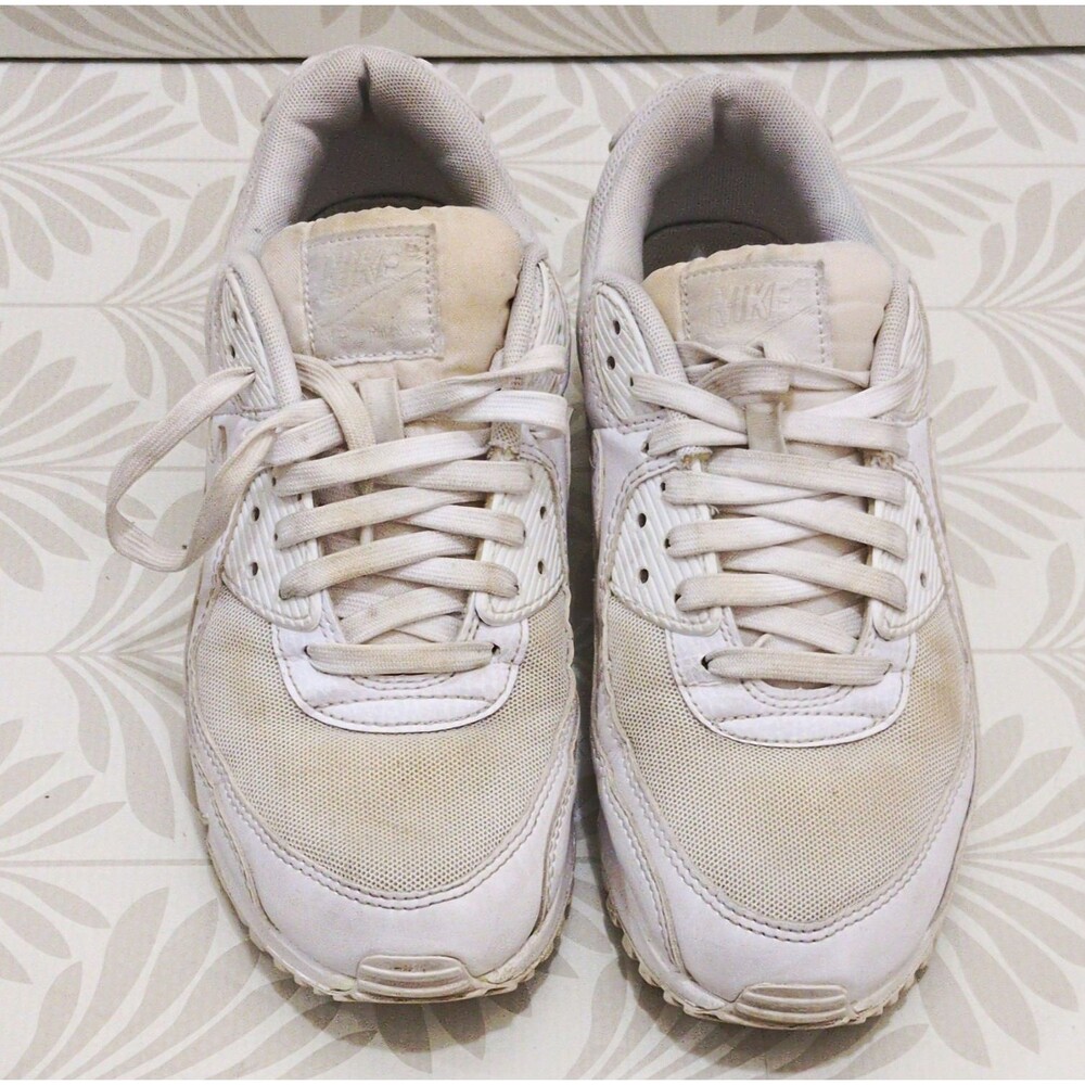 Nike Air Max 90 Women's Low Top Lace-Up Sneakers White Size 9 DH8010-100